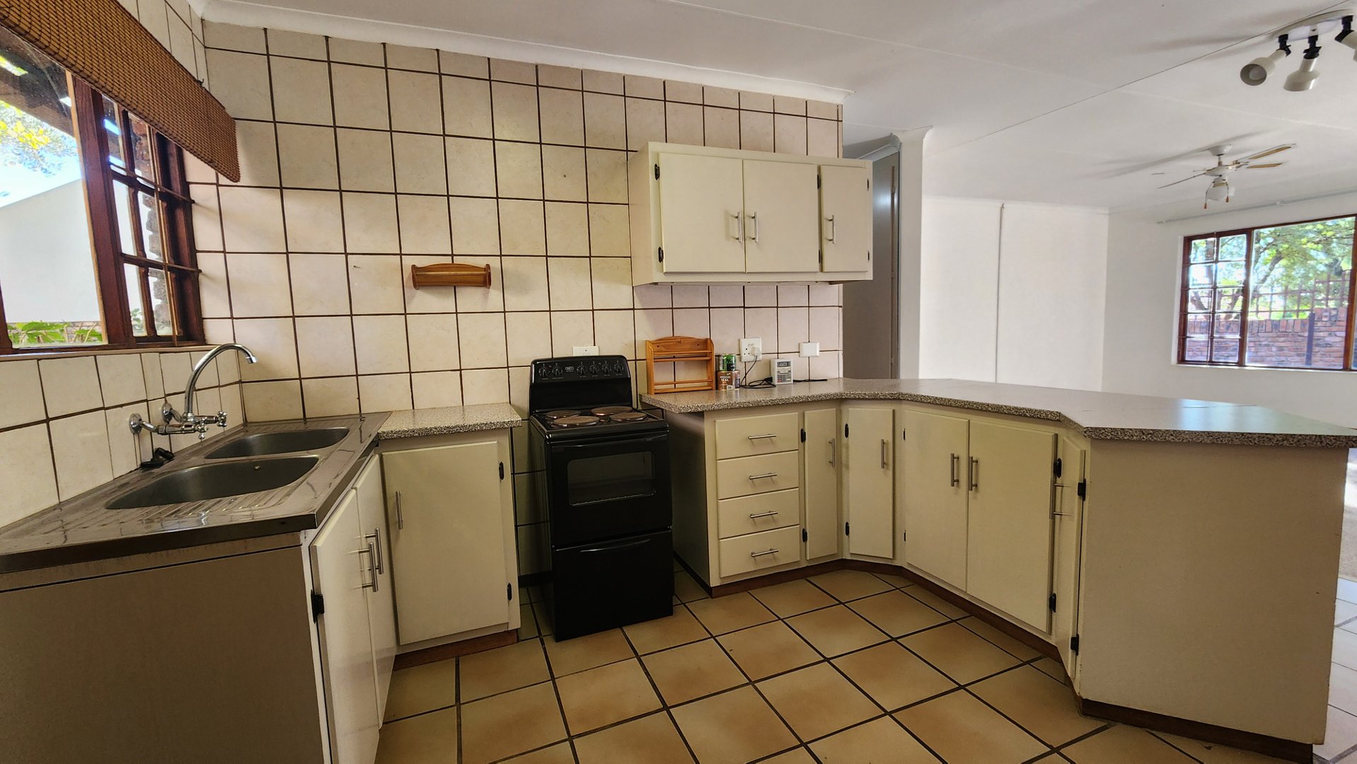 2 Bedroom Property for Sale in Langenhovenpark Free State